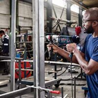 Bosch Professional 5 Stück HSS Spiralbohrer für Metall, schnell und präzise Bohren mit selbstzentrierender Spitze, kompatibel mit allen Bohrschraubern und Tischbohrmaschinen