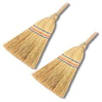 Kleiner Reisigbesen mit Stiel kurz 40cm, ideal für Kinder und Camping als Kehrbesen oder Laubbesen für Terrassen und Gärten.