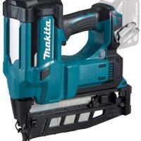 Makita Akku-Stauchkopfnagler mit 64 mm Stauchkraft und 18 V Leistungsbetrieb