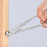 KNIPEX Kraft-Monierzange, hochübersetzte glanzverzinkte Monierzange mit einer Länge von 300 mm, für den professionellen Einsatz in der Heimwerker- und Handwerksbranche geeignet.