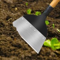 Multifunktionale Gartenschaufel zum Jäten, Schneeschaufeln und Putzen in einem. Geeignet für Gartenarbeit und Haushaltsreinigung.