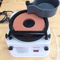 Shinko Schärfmaschine Set mit 3 Wassersteinen (Körnung 280/1000/6000) - Nass-Schleifmaschine für präzises Werkzeugschärfen