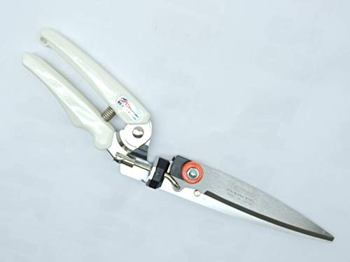 Rostfreie Grasschere mit 3 Klingenpositionen und langem Schnitt für pflegeleichtes Rasenschnitt- Ergebnis