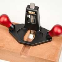 Verstellaer Bar, Oberfrasenhobel mit verstellbarer Klinge und Tiefenanschlag für professionelle Holzarbeiten und perfektes Finish.