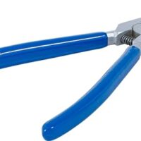 Hochwertige Sicherungszange für Antriebswellen, leicht abgewinkelte Spitzen und Zangenöffnung von 6,4 mm bis 42,4 mm
