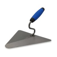 Putzkelle mit S-Hals und gehärtetem Stahlblatt, klassische Berliner Form und ergonomischer 2-Komponenten-Griff