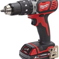 Milwaukee Taladro percutor 18V, litio, 2 velocidades, variable velocidad, ajustable momento de giro, herramienta para heimwerker y profesionales