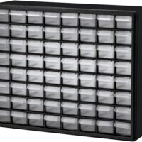 Akro-Mils 10164 Schubladenschrank mit 64 Schubladen, Kunststoff, für Garage, Perlen- und Make-up-Organizer, Lego-Aufbewahrung, Lehrer-Werkzeugkasten und mehr, 50,8 x 15,2 x 40,6 cm (B x T x H) Schwarz
