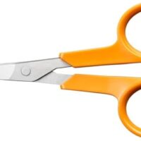 Fiskars Classic Manikürschere, Gebogen, Rechts- und Linkshändig, Gesamtlänge: 10 cm, Verbesserte Griff-Ergonomik, Qualitätsstahl/Kunststoff, Orange