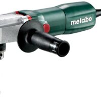 Metabo Winkelbohrmaschine mit 700 Watt Leistung, 10 mm Bohrung und Vario-Constamatic Elektronik für schwierige Stellen.