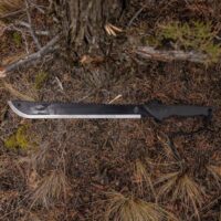 Ergonomische Gerber Machete mit Nylon-Scheide und Klingenlänge von 46 cm. Robuster Griff mit Sicherungsschlaufe für Camping, Wandern oder Bushcraft.