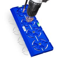Bohrschablone für Steckdose, Schalterdose und Unterputzdose mit Wasserwaage und Lineal für Elektroinstallation und Trockenbau