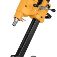 Drillmaschine W4350W auf einem Stand für Nass- und Trockenbohren