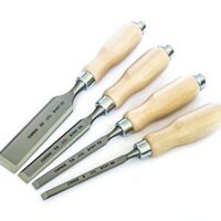 Qualitativ hochwertiges Stechbeitel Set mit verschiedenen Durchmessern aus Cr-Mn-Stahl für verschiedene Anwendungen geeignet, ergonomischer Griff aus klar lackiertem Holz