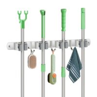 Edelstahl-Besenhalterung Wand mit 4 Halter und 3 Haken, praktische Aufhängung für Gartengeräte in Silberfarbe