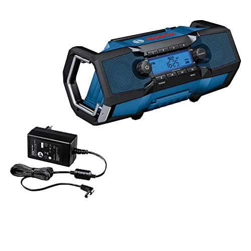 Das Bosch PRO Akku Baustellenradio ist ein vielseitiges und langlebiges Gerät. Es hat eine Bluetooth-Funktion, um per Smartphone oder Tablet bedient werden zu können. Der Lieferumfang umfasst das Baustellenradio, ein Netzteil, ein AUX-Kabel und eine 3V Lithium-Knopfzellen-Batterie.